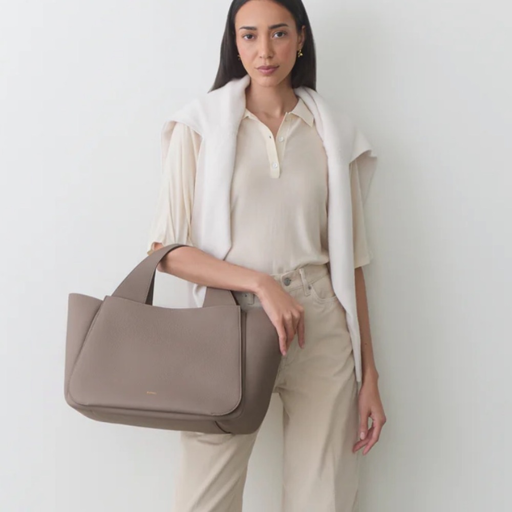 Cuyana Mila Satchel - Picture 9 of 12